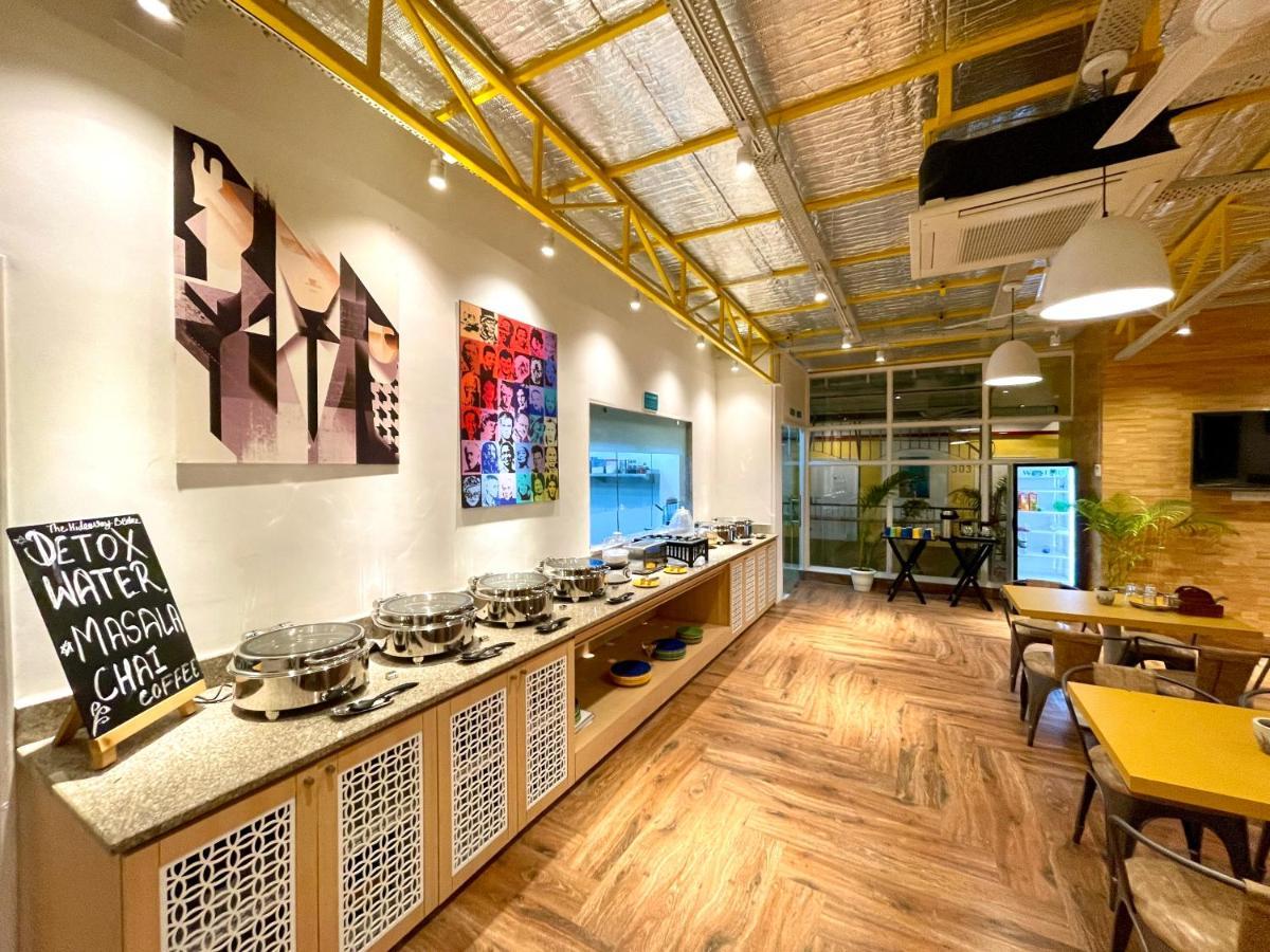 Bedzzz Varanasi By Leisure Hotels, 1 Km From Dashwasamedh Ghat Extérieur photo